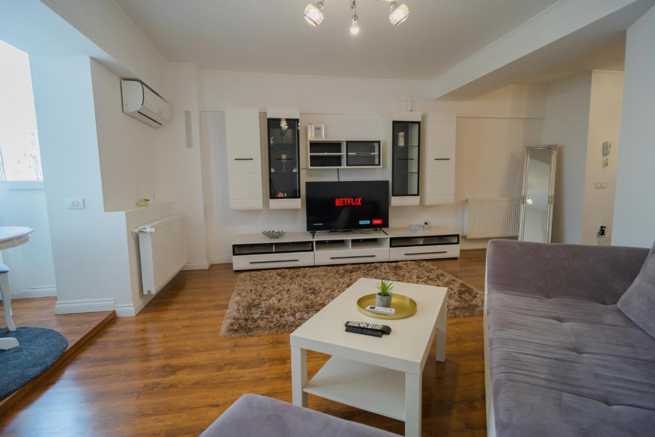 Cozy & Spacious 2Br Apartment With Netflix Bucarest Exterior foto