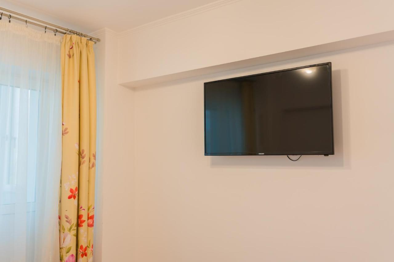 Cozy & Spacious 2Br Apartment With Netflix Bucarest Exterior foto